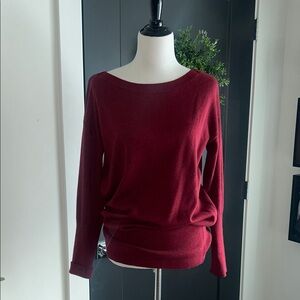 White House black Market M Burgundy cashmere blend tunic loose fit Sweater